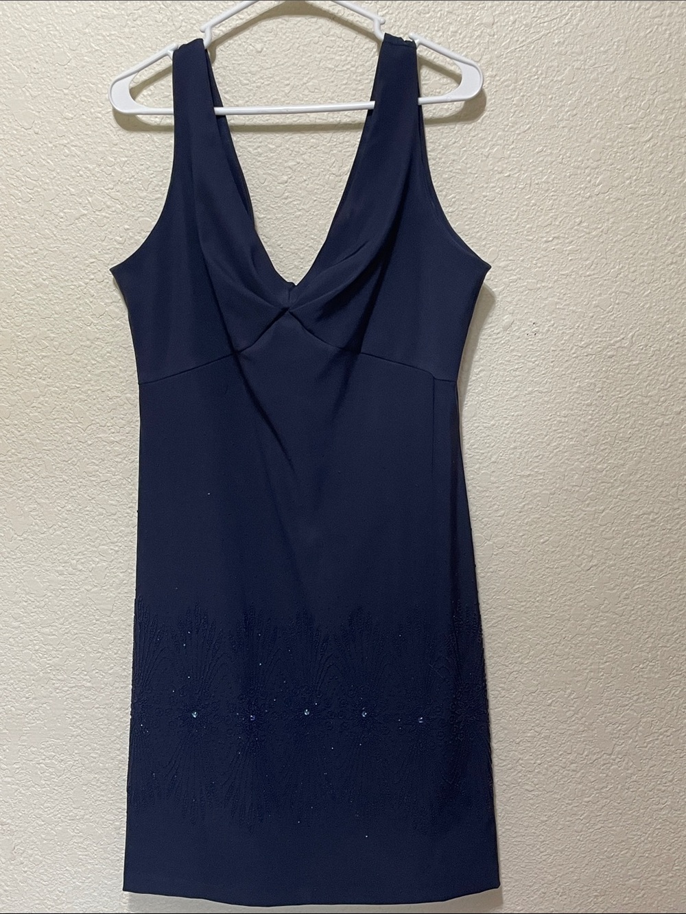 CDC Women's Black Sleeveless Dress . Very Elegant. Very Good Condition. Size 16.